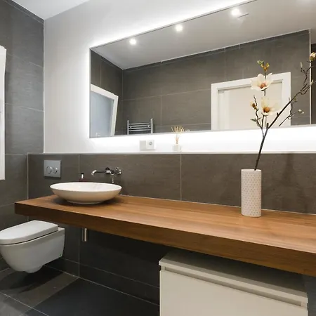 Luxury 3-bed/3-bath Paseig De Gracia 公寓 *